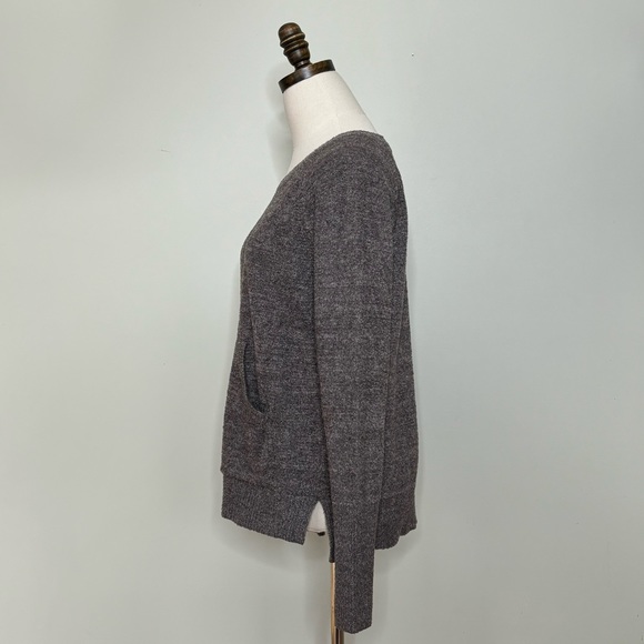 Barefoot Dreams | Cozychic Lite Pullover, Carbon Pewter (Tan/Gray), Size Medium - Picture 7 of 15